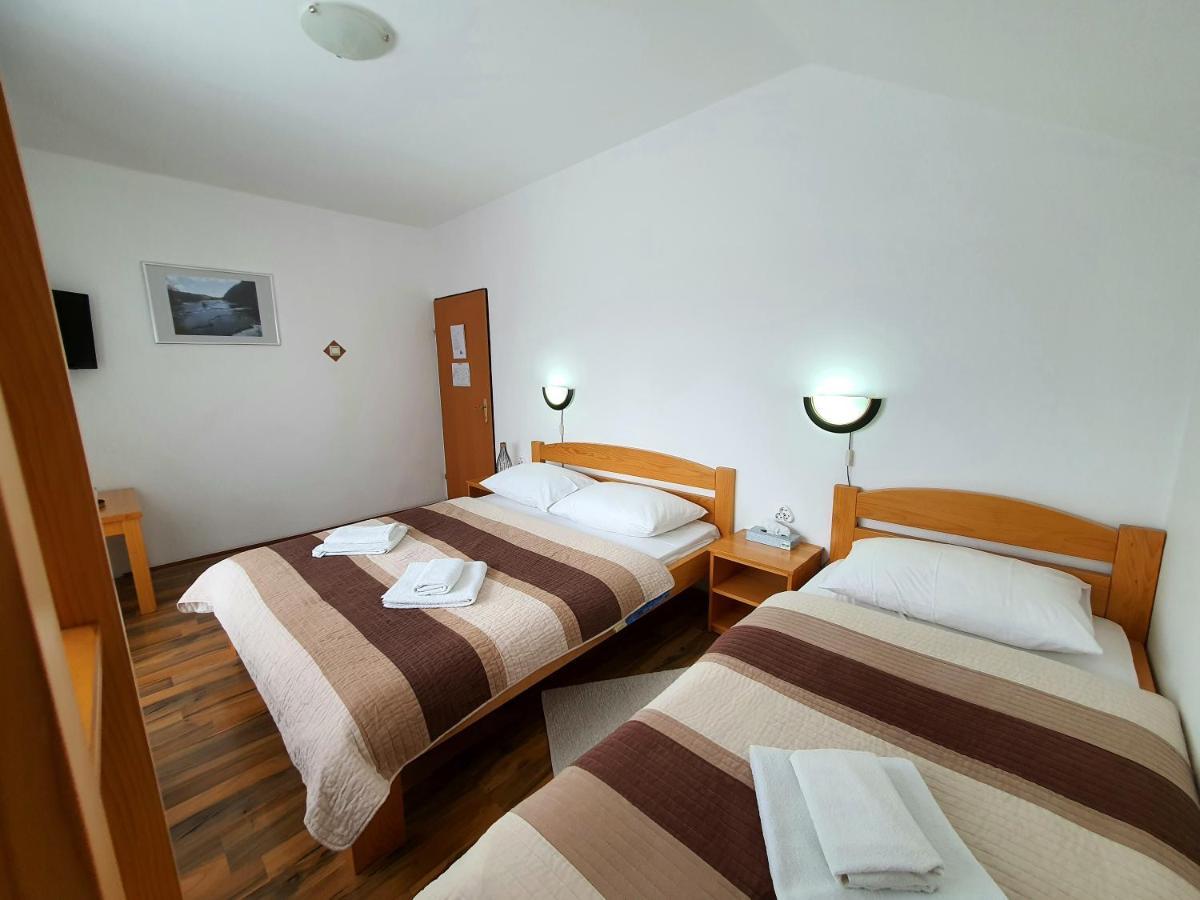 Guesthouse Kovacevic Korenica Exterior photo