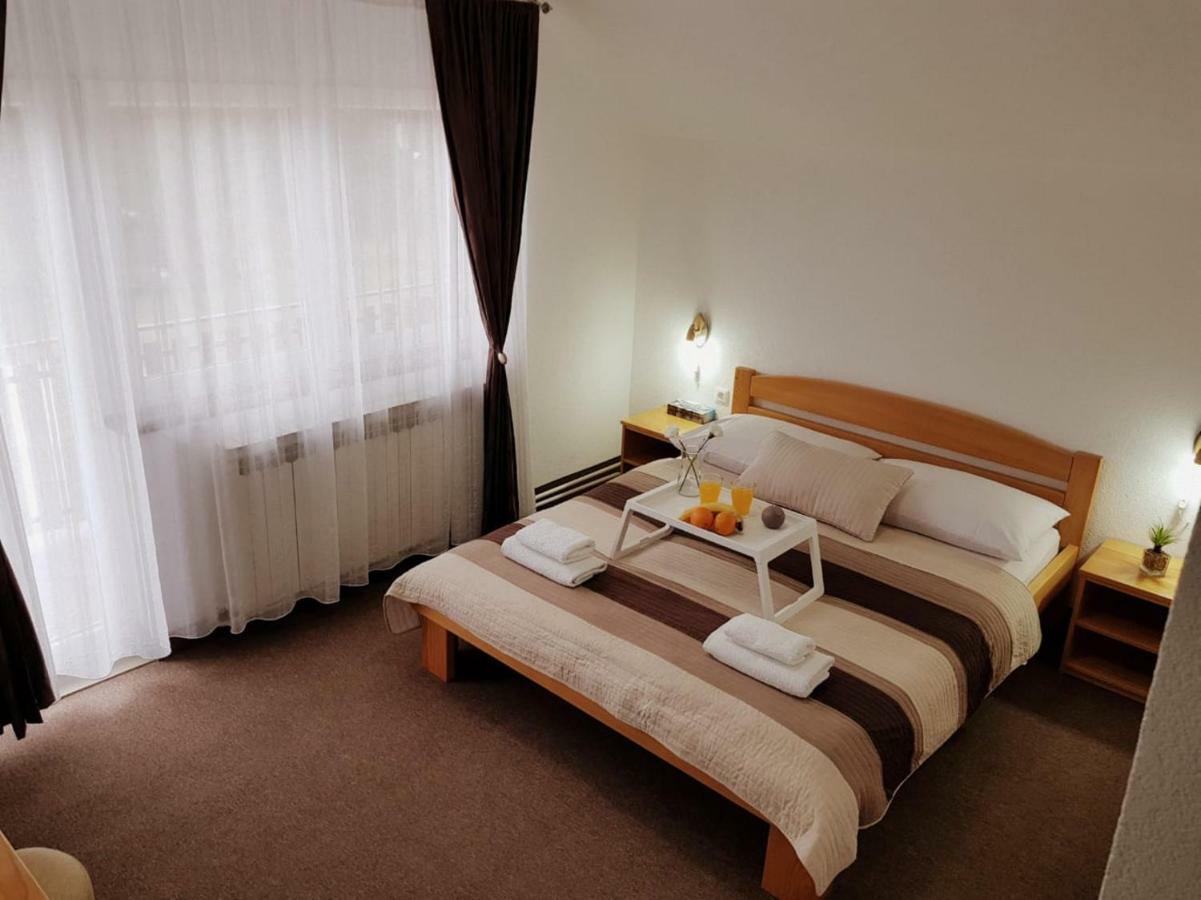 Guesthouse Kovacevic Korenica Exterior photo